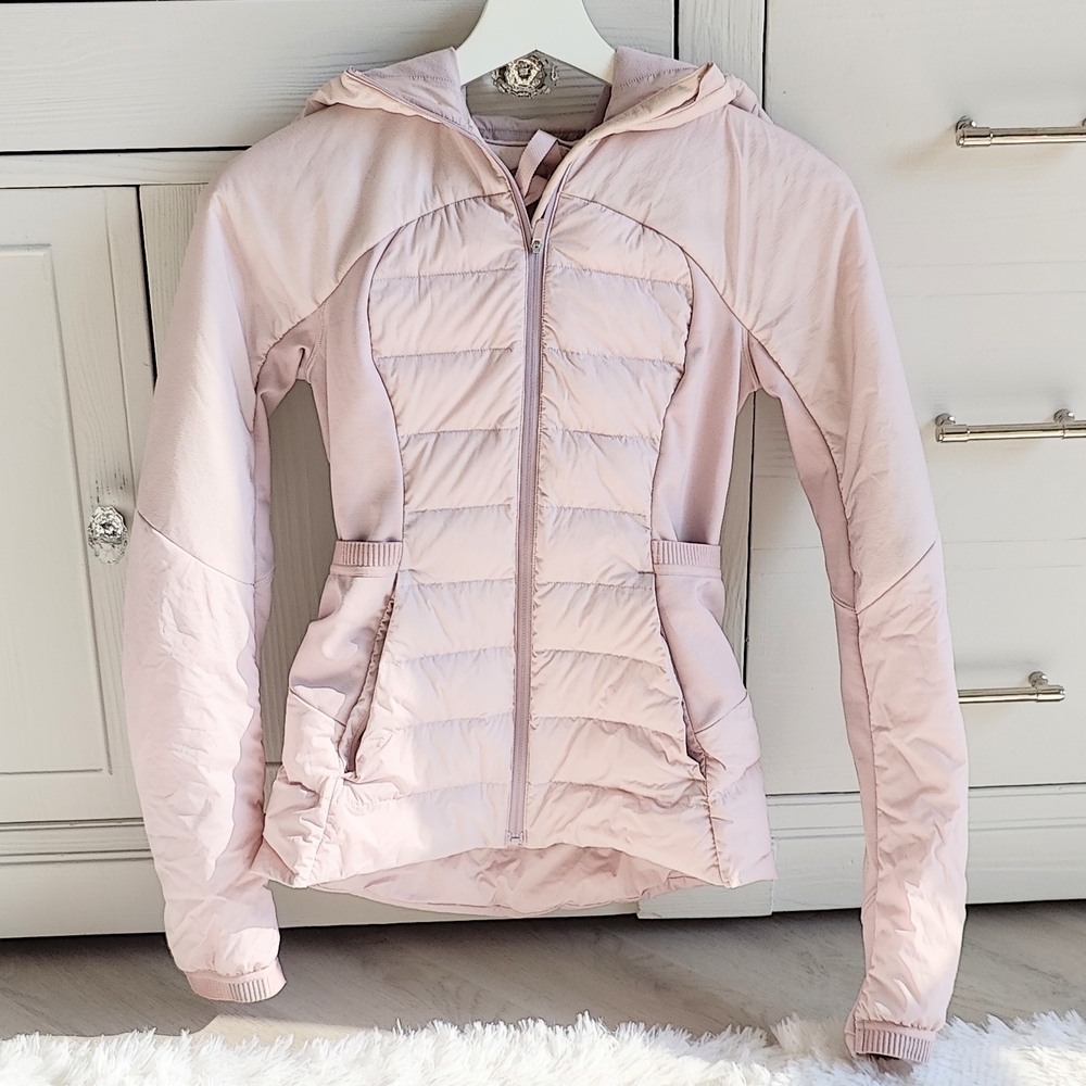 Lululemon Women's Pink Hooded Jacket Size 2